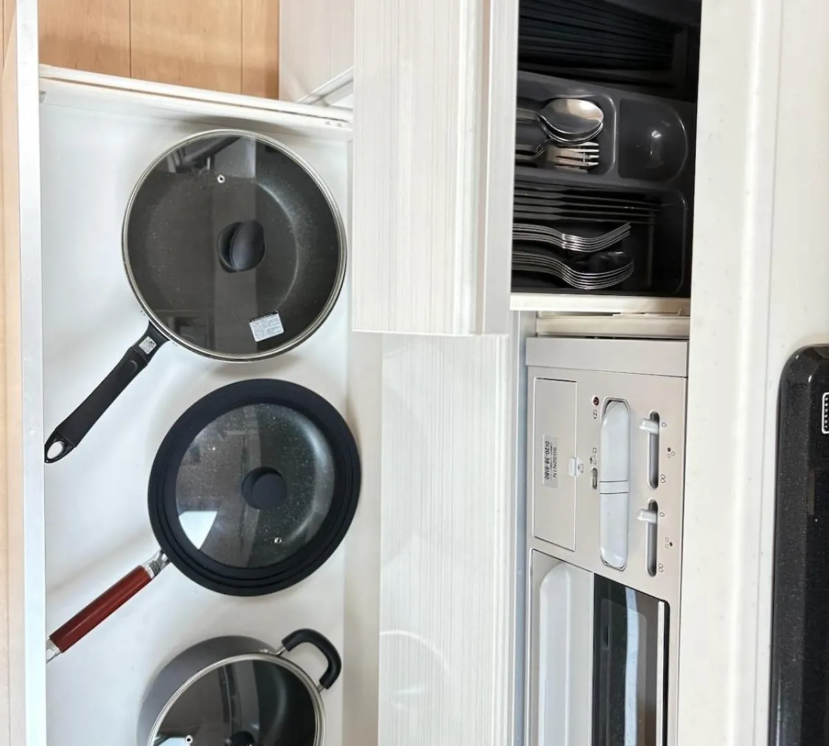 京都市 Whole 3-Story House Near Nijo, For 6 Guestsヴィラ 0*,  日本